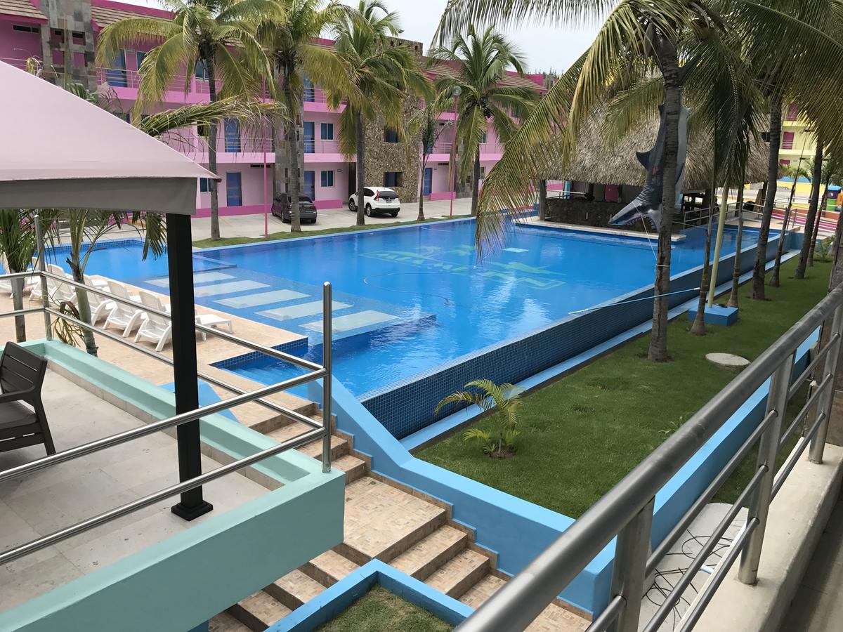 Miami Inn Нуево Валярта Екстериор снимка