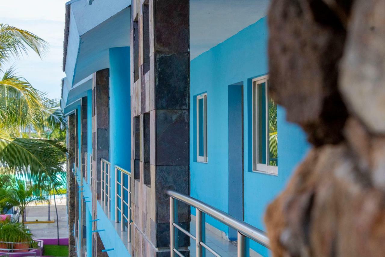 Miami Inn Нуево Валярта Екстериор снимка