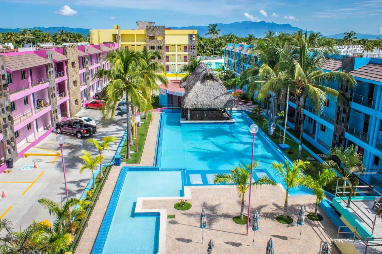 Miami Inn Нуево Валярта Екстериор снимка
