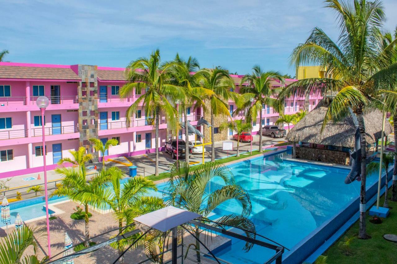 Miami Inn Нуево Валярта Екстериор снимка